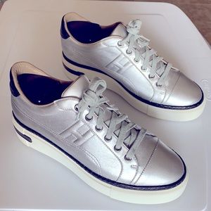 ❤️SOLD❤️ Hermès sneakers